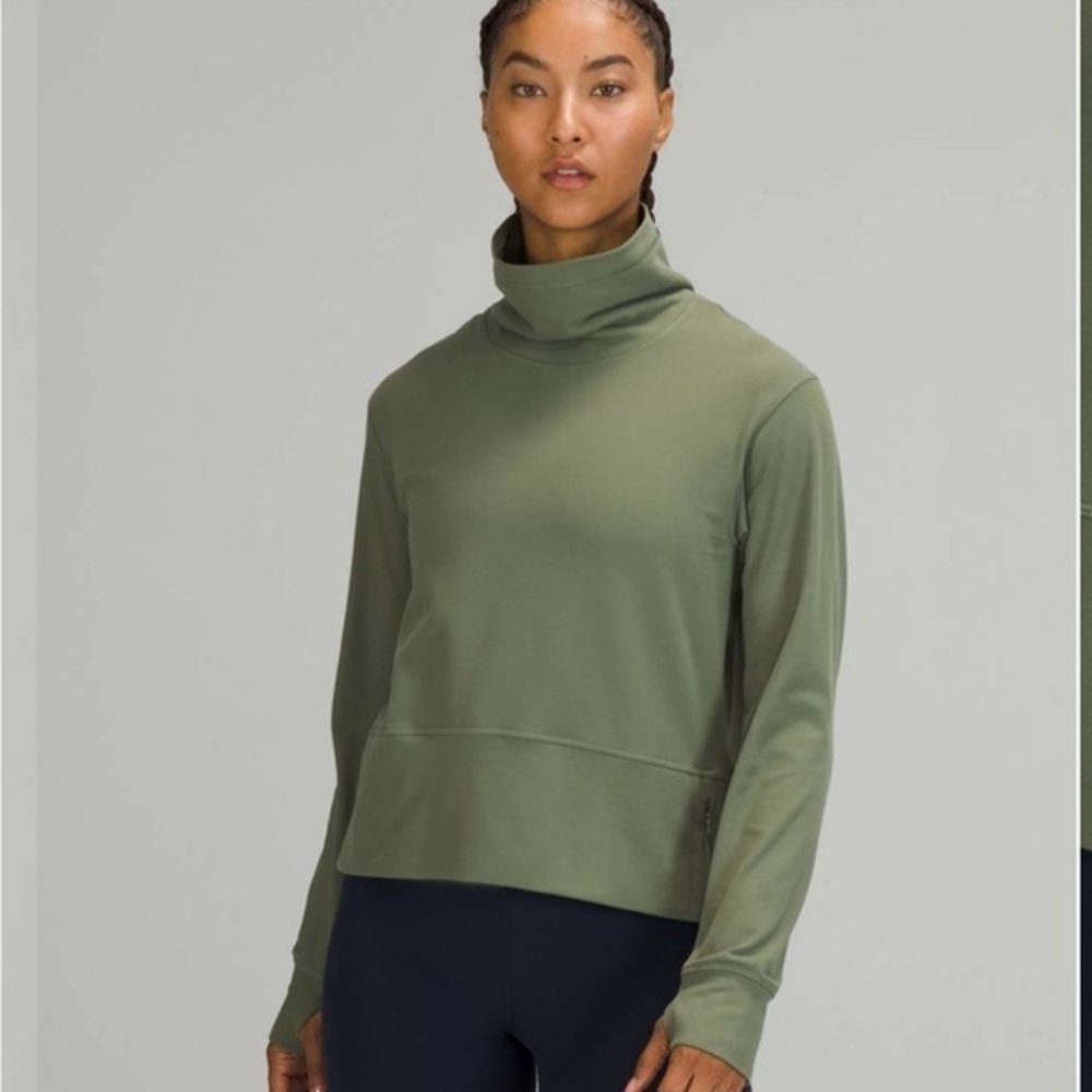 Lululemon Ready to Rulu Pullover
Green Twill